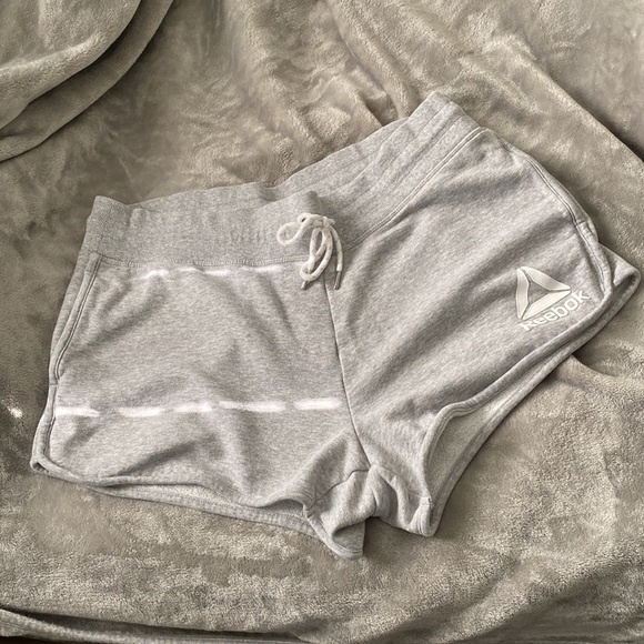 Reebok Pants - PreLoved - Reebok Grey Heather Colored Relaxed Athletic Shorts